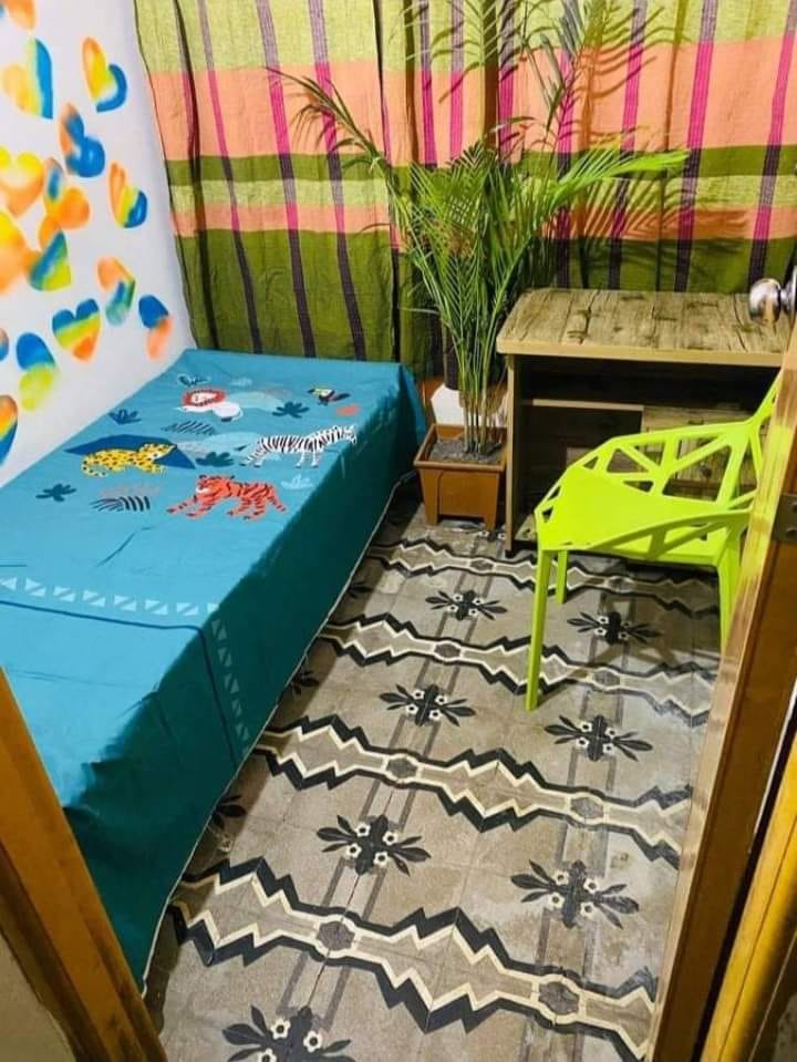 নিবেদিকা ভিআইপি ছাত্রী হোস্টেল