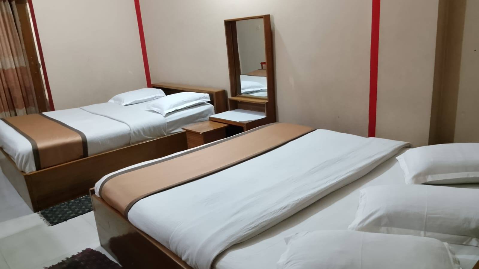 ডায়মন্ড প্যালেস গেস্ট হাউস