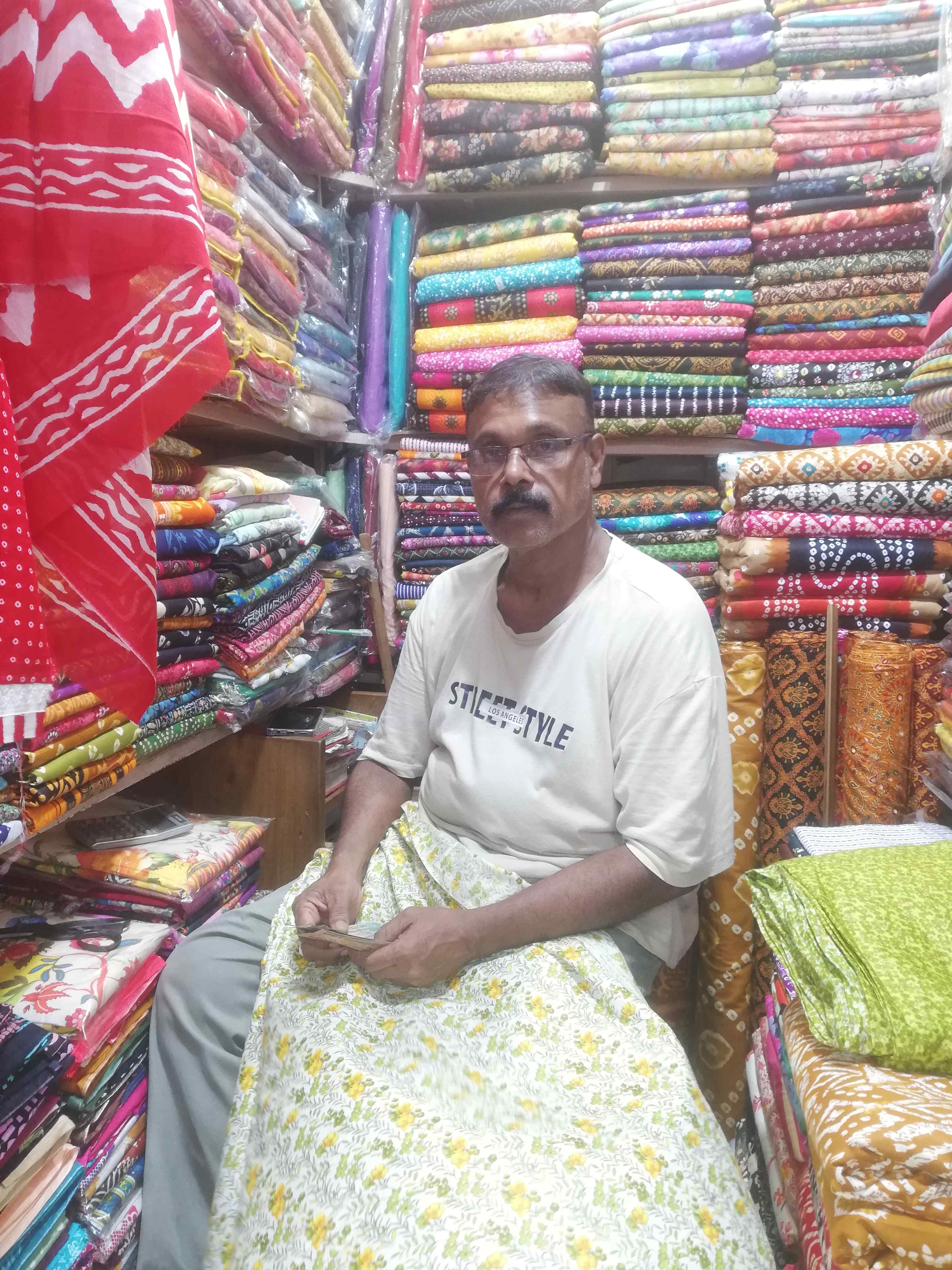 নিউ দীপা ফেব্রিকস