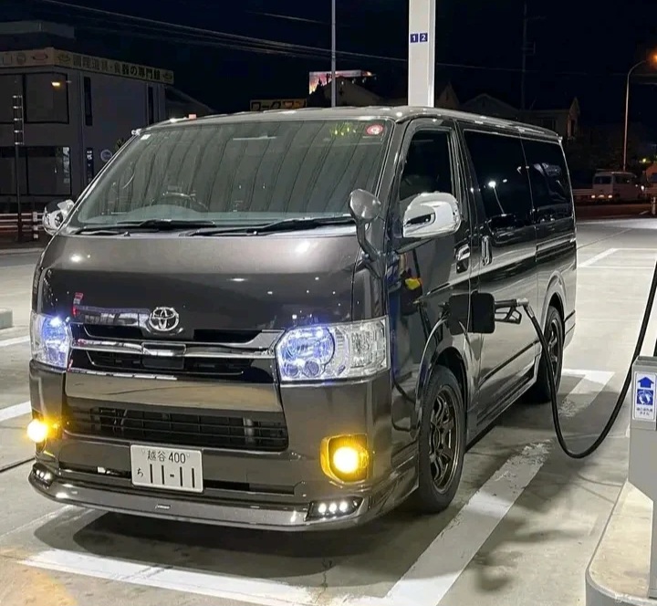 আব্দুল্লাহ্ রেন্ট-এ-কার