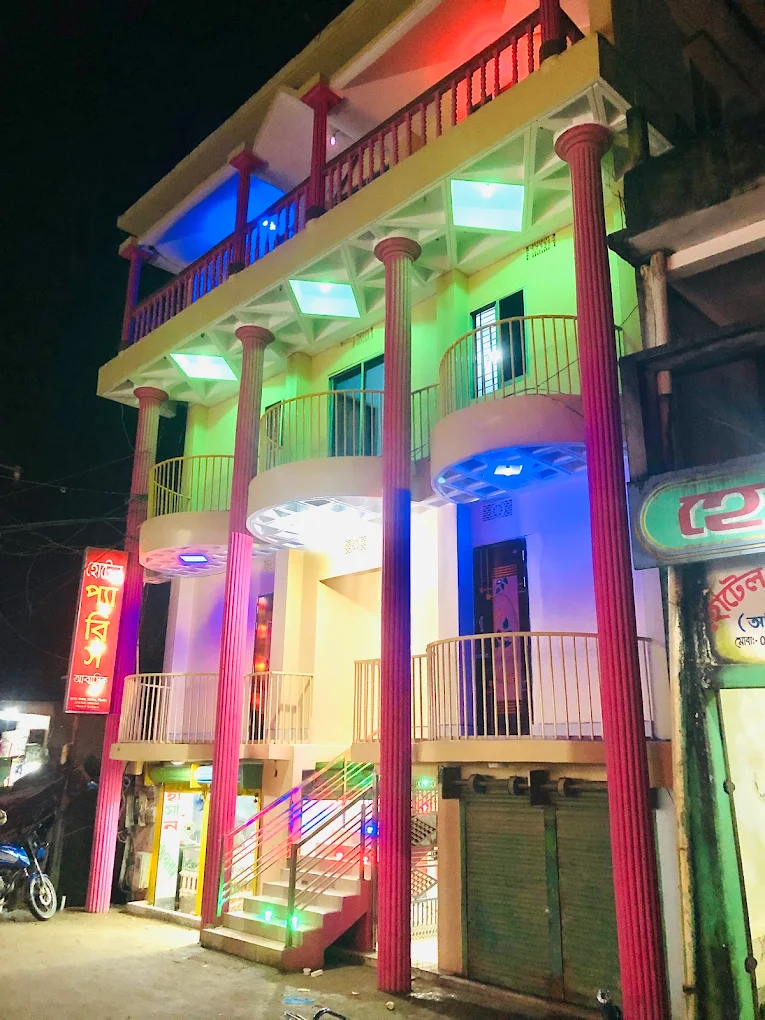 হোটেল প্যারিস আবাসিক-1